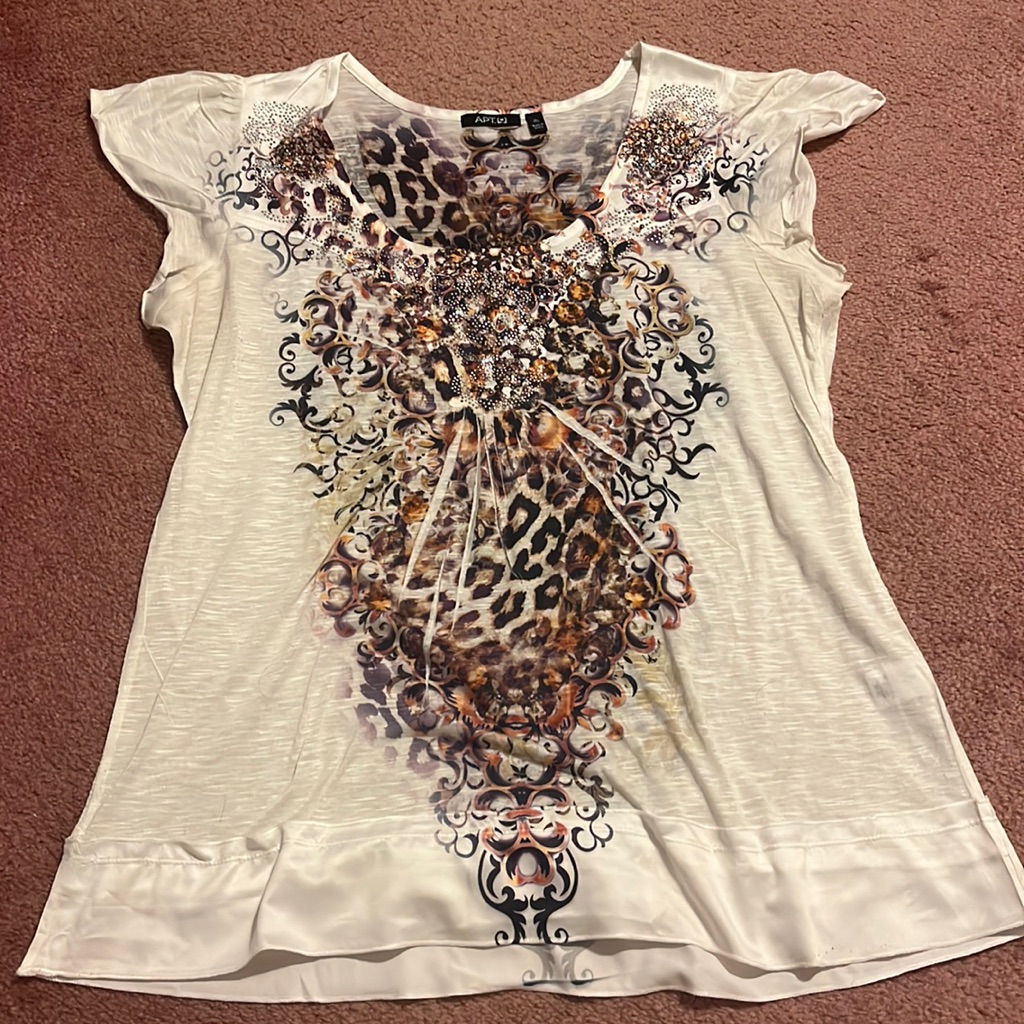 Women’s Pattern Tee